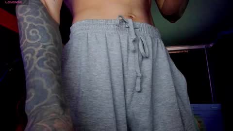 Snapshot of rodarri chatting on 09-24-25, 04:27 MY NAME  CAN SEE ALL MY CUM VIDEO BUY FAN SUB. online show from 09-24-25, 04:27