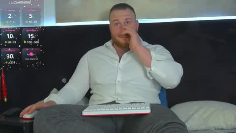 Snapshot of roddy_riss chatting on 02-25-25, 03:16 Roddy online show from 02-25-25, 03:16