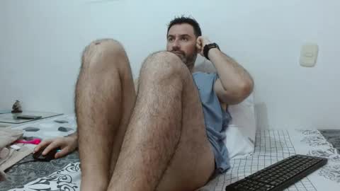 Snapshot of rodher81 chatting on 01-08-25, 11:10 Rod online show from 01-08-25, 11:10