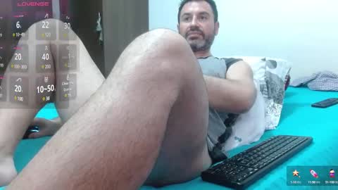 Snapshot of rodher81 chatting on 03-06-25, 03:02 Rod online show from 03-06-25, 03:02