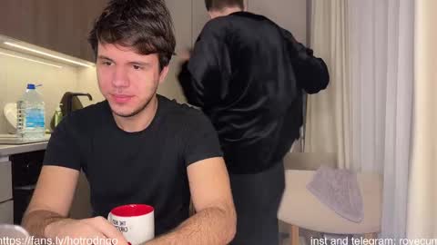 Rodrigo online show from 02-15-25, 06:12