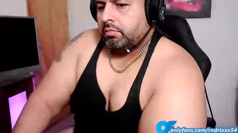 Snapshot of rodrixxx54 chatting on 02-19-25, 08:20 rodrixxx54 online show from 02-19-25, 08:20