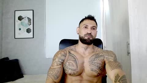 Snapshot of rogers_p chatting on 12-21-24, 03:20 Rogers online show from 12-21-24, 03:20