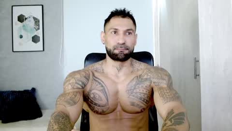 Snapshot of rogers_p chatting on 12-23-24, 02:28 Rogers online show from 12-23-24, 02:28