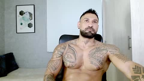 Snapshot of rogers_p chatting on 01-09-25, 11:25 Rogers online show from 01-09-25, 11:25