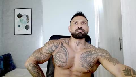 Snapshot of rogers_p chatting on 01-10-25, 02:23 Rogers online show from 01-10-25, 02:23