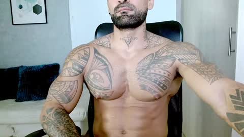 Snapshot of rogers_p chatting on 01-24-25, 12:20 Rogers online show from 01-24-25, 12:20