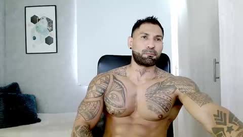 Snapshot of rogers_p chatting on 02-10-25, 02:37 Rogers online show from 02-10-25, 02:37