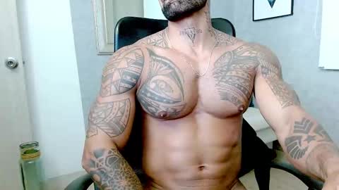 Snapshot of rogers_p chatting on 10-13-25, 11:27 Rogers online show from 10-13-25, 11:27