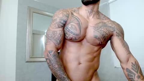 Snapshot of rogers_p chatting on 10-15-25, 03:12 Rogers online show from 10-15-25, 03:12