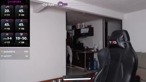 Snapshot of rogger_physique chatting on 01-21-25, 05:38 Rogger online show from 01-21-25, 05:38