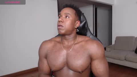 Snapshot of rogger_physique chatting on 02-22-25, 03:45 Rogger online show from 02-22-25, 03:45