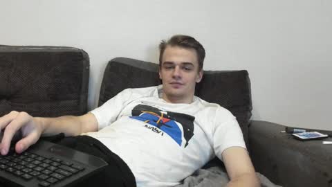 taylor fox online show from 03-04-25, 05:45