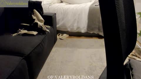 Snapshot of roldansvalery chatting on 11-08-25, 11:36 Valery Roldans online show from 11-08-25, 11:36