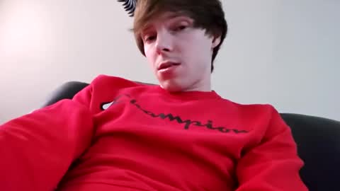 Snapshot of rolper27 chatting on 02-18-25, 10:36 Rolper27 online show from 02-18-25, 10:36