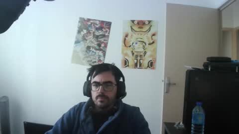 Snapshot of romainb72 chatting on 01-06-26, 12:31 romainb72 online show from 01-06-26, 12:31