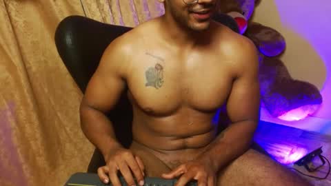 Snapshot of romanpearce_ chatting on 01-15-25, 01:12 Roman online show from 01-15-25, 01:12