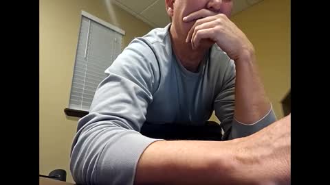 Snapshot of romanteeks chatting on 12-08-24, 01:13 romanteeks online show from 12-08-24, 01:13