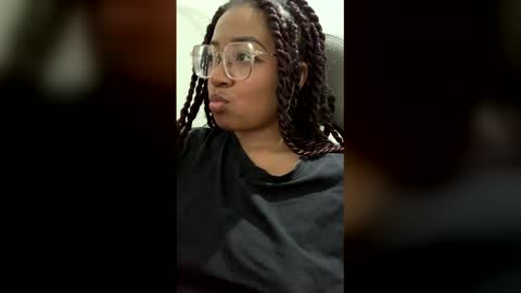 Is A Belle online show from 12-15-25, 03:11