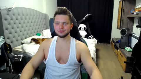 romantic_twunk online show from 10-18-25, 01:41