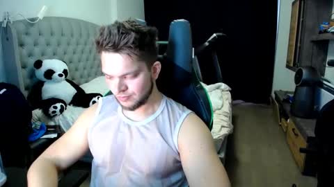 romantic_twunk online show from 10-19-25, 08:37