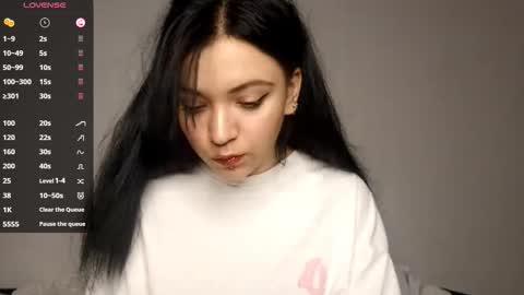 Snapshot of romeliahastert chatting on 09-28-25, 03:28 Anica online show from 09-28-25, 03:28