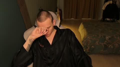 Snapshot of romeo_mercy chatting on 02-01-25, 04:24 Romeo online show from 02-01-25, 04:24