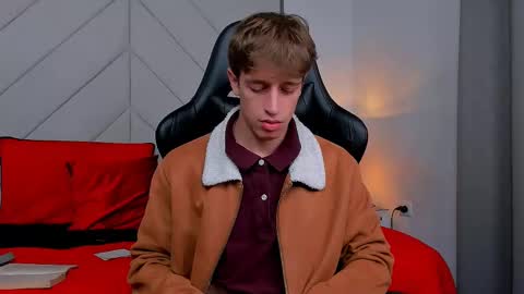 Snapshot of romeo_ricci1 chatting on 02-19-25, 04:11 Romeo Ricci online show from 02-19-25, 04:11