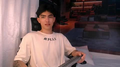 Romeo online show from 12-20-25, 07:54