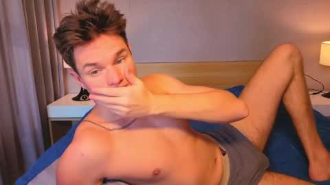 Snapshot of romeosilver chatting on 05-31-26, 12:19 Romeo online show from 05-31-26, 12:19