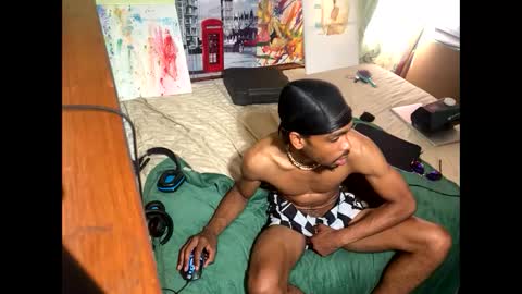 Snapshot of romeotyn chatting on 02-14-25, 07:12 romeotyn online show from 02-14-25, 07:12