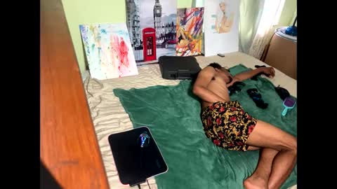 Snapshot of romeotyn chatting on 02-15-25, 02:55 romeotyn online show from 02-15-25, 02:55