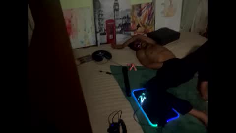 Snapshot of romeotyn chatting on 02-17-25, 04:20 romeotyn online show from 02-17-25, 04:20