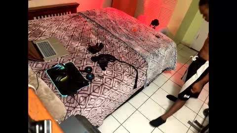 Snapshot of romeotyn chatting on 02-20-25, 11:54 romeotyn online show from 02-20-25, 11:54