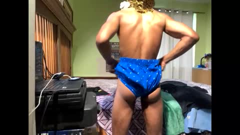 Snapshot of romeotyn chatting on 02-26-25, 09:48 romeotyn online show from 02-26-25, 09:48