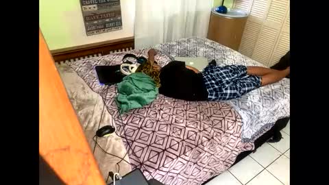 Snapshot of romeotyn chatting on 02-27-25, 01:49 romeotyn online show from 02-27-25, 01:49