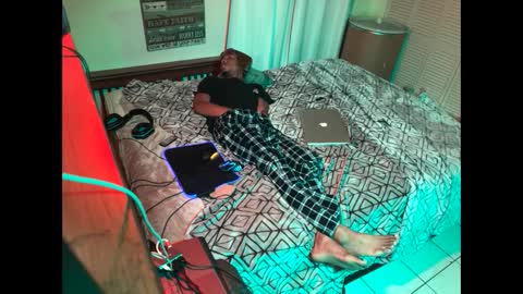 Snapshot of romeotyn chatting on 03-03-25, 06:48 romeotyn online show from 03-03-25, 06:48