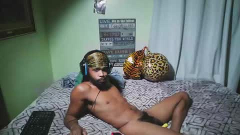 Snapshot of romeotyn chatting on 09-24-25, 08:39 romeotyn online show from 09-24-25, 08:39