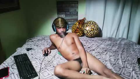 Snapshot of romeotyn chatting on 09-29-25, 01:22 romeotyn online show from 09-29-25, 01:22