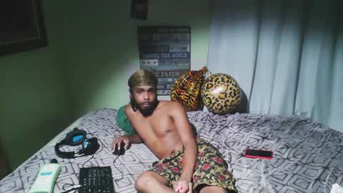 Snapshot of romeotyn chatting on 10-03-25, 05:48 romeotyn online show from 10-03-25, 05:48