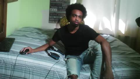 Snapshot of romeotyn chatting on 10-14-25, 07:14 romeotyn online show from 10-14-25, 07:14