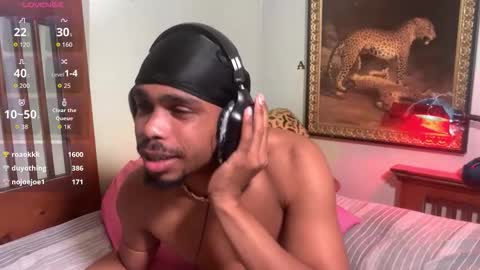 Snapshot of romeotyn chatting on 01-31-26, 07:11 romeotyn online show from 01-31-26, 07:11