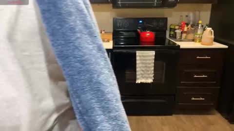 Snapshot of romeotyn chatting on 03-16-26, 07:29 romeotyn online show from 03-16-26, 07:29