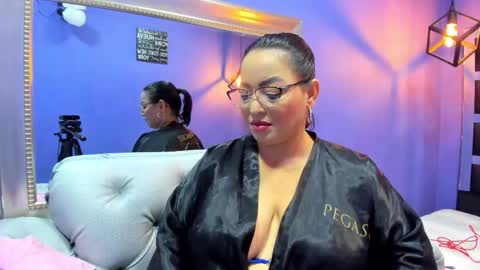 Romi  online show from 10-26-25, 02:17