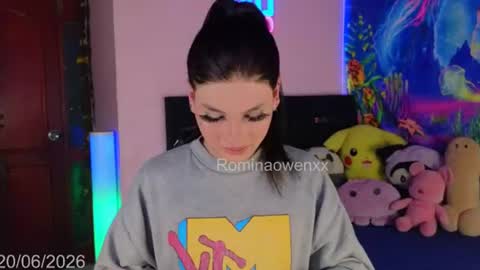 Snapshot of rominaowenxx chatting on 06-20-26, 04:37 ROMINA OWEN online show from 06-20-26, 04:37