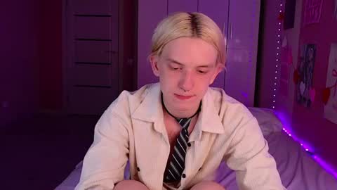 Snapshot of ron_vilss chatting on 06-12-26, 06:07 Ron online show from 06-12-26, 06:07