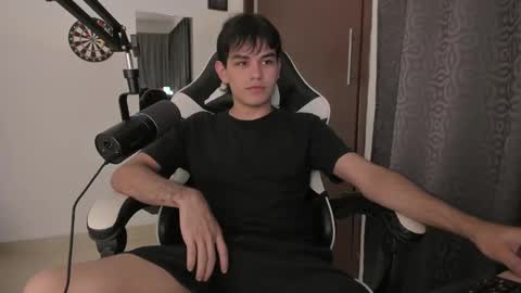 Snapshot of ronaldmq20 chatting on 01-21-25, 11:45 Ronaldo online show from 01-21-25, 11:45