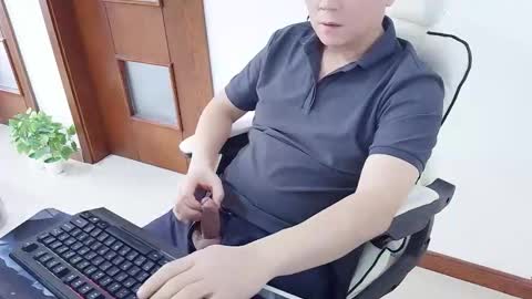 rongtian online show from 11-22-25, 02:32