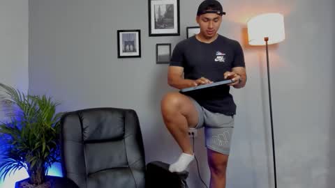 RonnieCanford online show from 01-11-26, 02:44