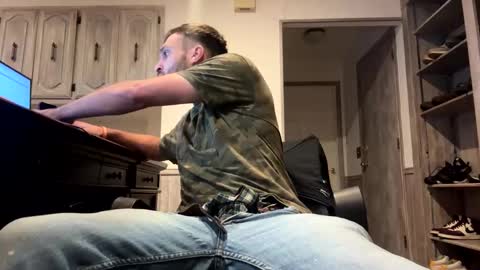 Snapshot of roofguy11 chatting on 12-29-24, 03:33 roofguy11 online show from 12-29-24, 03:33